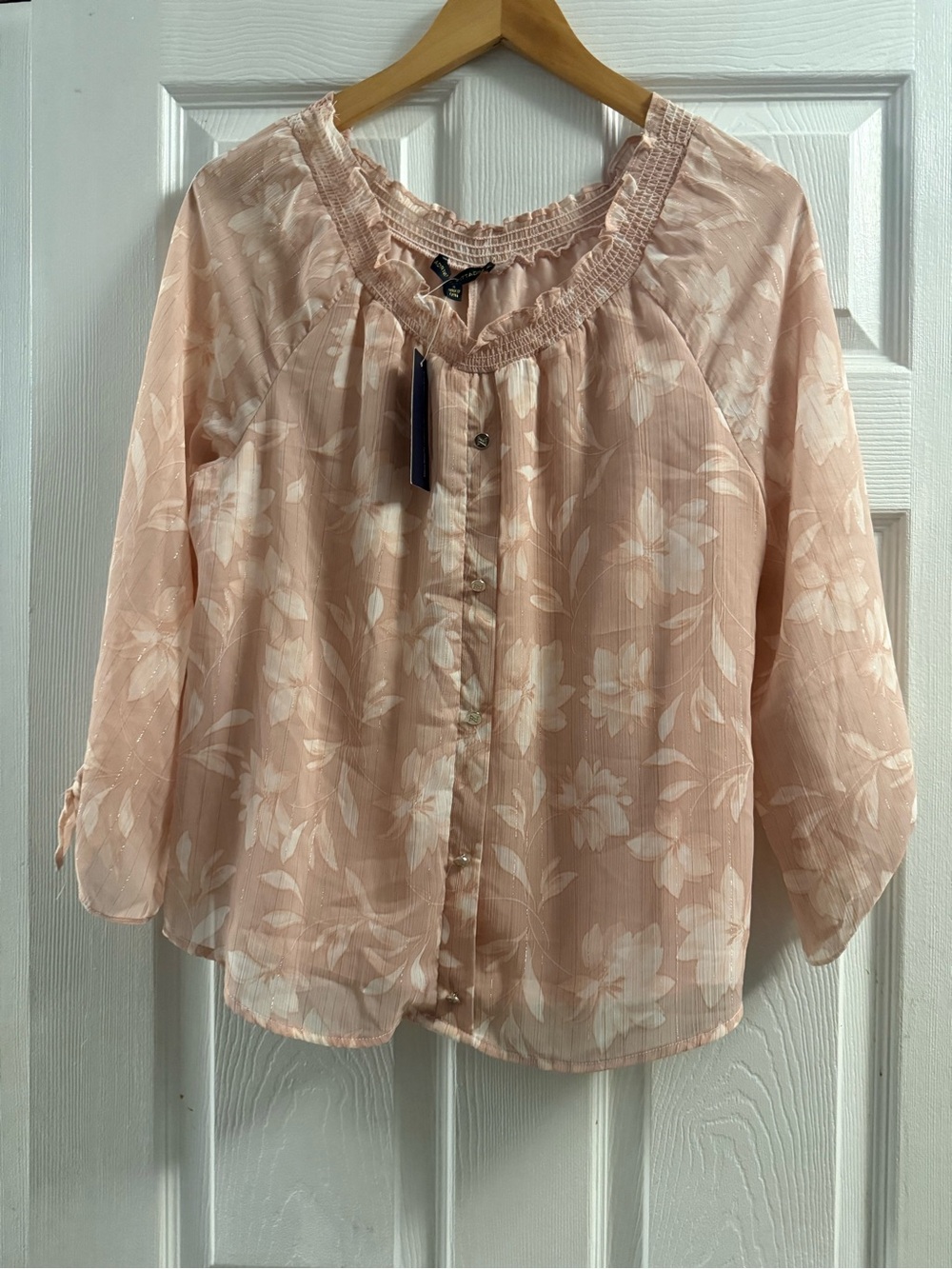 🆕 Adrienne Vittadini Womens Blouse Size Small Floral Peach Flowy